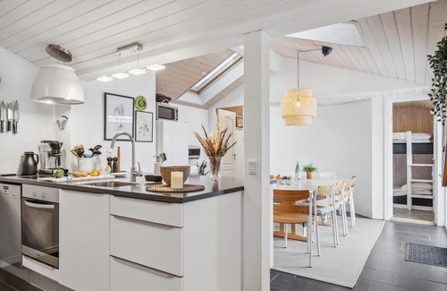 Brovst House | You can spend your vacation here in the old vacation home area of Tranum Strand.