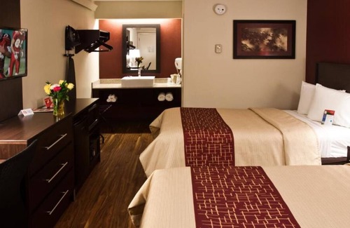 Dublin House | You Found it! 2 Pet-Friendly Units, Near Sports Ohio and Tuttle Crossing Mall!