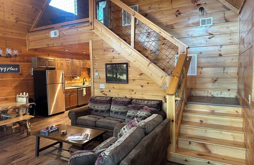 Cosby Cabin | You WOOD love it here!