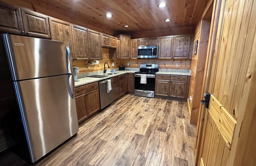 Cosby Cabin | You WOOD love it here!