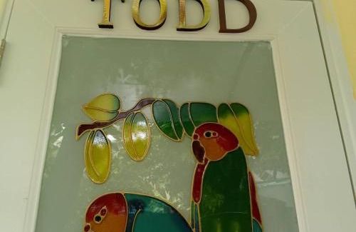 Ratchadaphisek House | Young and Beautiful