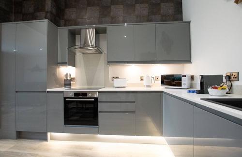 Bristol Apartment | Your Apartment | Bristol Rowan Tree - No.4