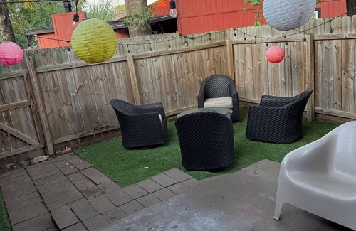 Austin House | Your Austin Escape – 15 Minutes from Zilker & Barton Springs