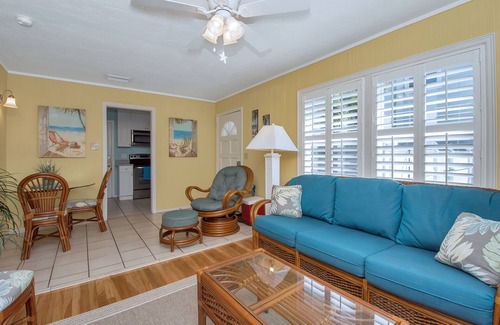 Treasure Island Cottage | Your Beach Cottage Getaway! 'Come and enjoy our sand and sunsets '