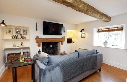 Monkton Farleigh Apartment | Your Bradford Haven Comfort and Nature