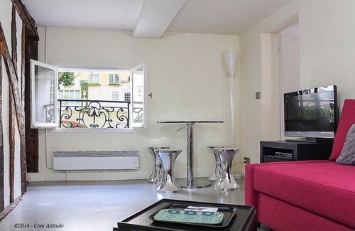 Saint-Thomas-d'Aquin Apartment | Your Charming Apartment in Paris near St Germain & Louvre