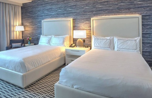 Central Beach Hotel | Your Dream Vacation: Marina Balcony, Pool, Near Jungle Queen Cruise Line