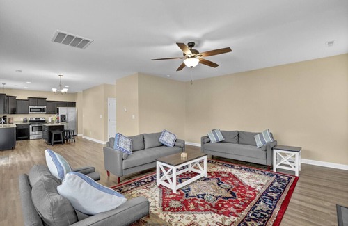Hubert House | Your Eastern North Carolina Home away from Home in Peytons Ridge