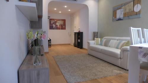 Quartiere XI Portuense Apartment | Your Home at Rome