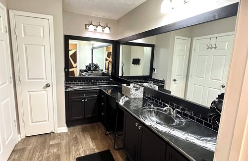 Lithia Springs Apartment | Your Home away from Home Spacious 3-bedroom apartment in lovely Lithia Springs