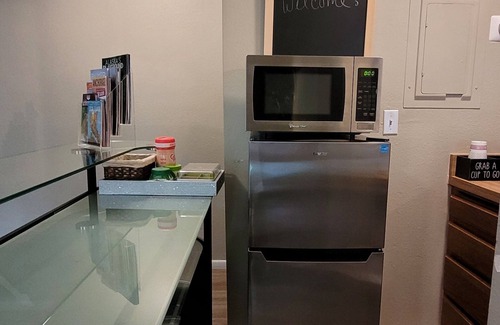 Northeast Anchorage House | Your Home Away From Home