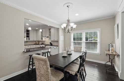 Historic Downtown Grapevine House | Your home away from home