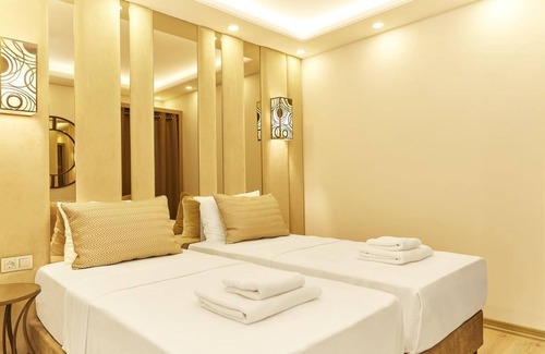 Iskenderpasa Apartment | Your home in İstanbul. Just 60 meters away from Historia Shopping Mall.