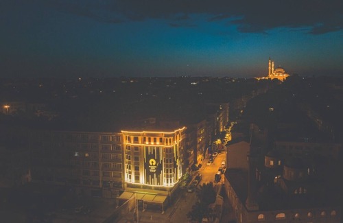 Iskenderpasa Apartment | Your home in İstanbul. Just 60 meters away from Historia Shopping Mall.