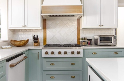 Hot Springs Village House | Your Lake Balboa Oasis: Luxury Meets Nature