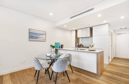 Sydney Apartment | Your Luxury Weekend Getaway in Wentworth Point
