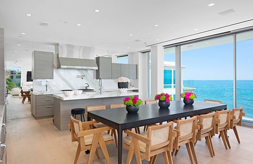 Los Angeles County House | YOUR MALIBU BEACHFRONT DREAMS AWAIT