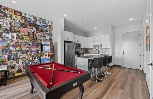 South Nashville Apartment | Your Nashville Escape: Arcade& Pool Table Awaits!