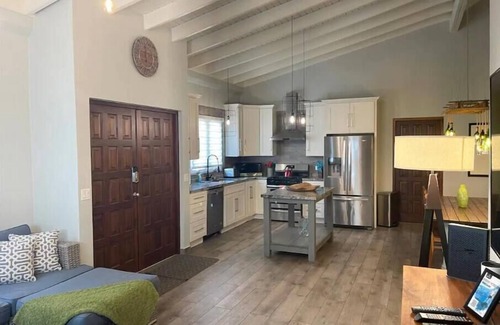 Oranjestad House | Your Own Personal 5 Star Aruban Resort with Private pool and Perfect Location