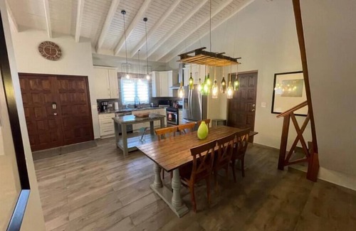 Oranjestad House | Your Own Personal 5 Star Aruban Resort with Private pool and Perfect Location