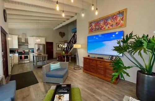 Oranjestad House | Your Own Personal 5 Star Aruban Resort with Private pool and Perfect Location