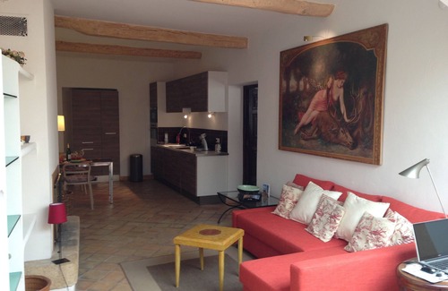 Rognes House | "Your pied à terre in Provence"