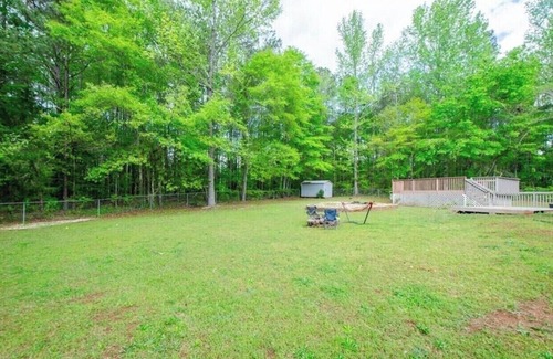 Griffin House | Your Quiet Escape in Locust Grove Sleeps 6