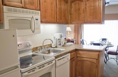 Avila Beach Resort | Your Relaxing Getaway Awaits! 2 Convenient Units, Onsite Swimming Pool