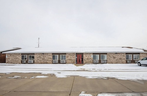 Chesaning House | Your Relaxing Getaway Awaits! Pets Allowed, Near Twin Brooks Golf Club