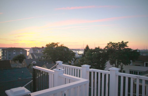 Yachting Village House | Your search ends here!