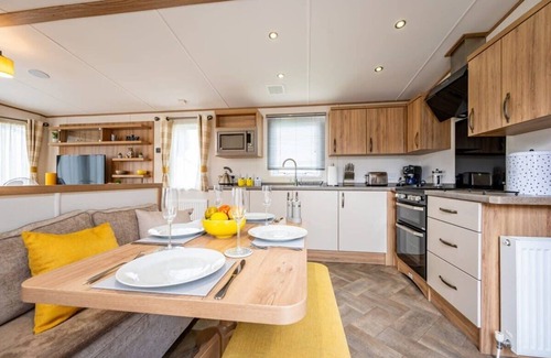 Pevensey Ski Chalet | Your Ultimate Holiday Rental at Pevensey Bay