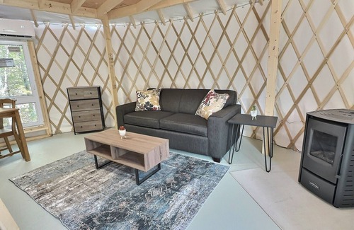 Peribonka RV Rental | Yourte Luna