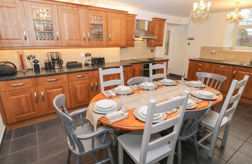 Prenteg Cottage | Yr Hen Ysgol, The Old School