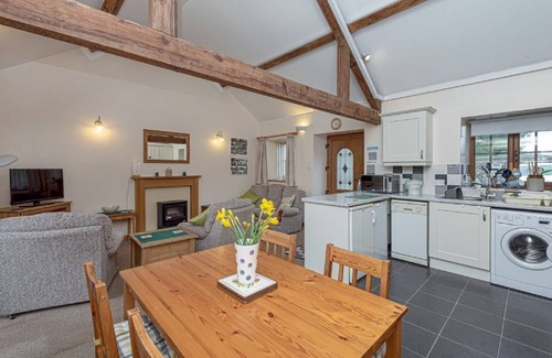 Bangor Cottage | Ysgubor - a bungalow that sleeps 4 guests in 3 bedrooms