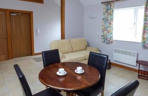 Llanelli House | YSTABL, with a garden in Llanelli