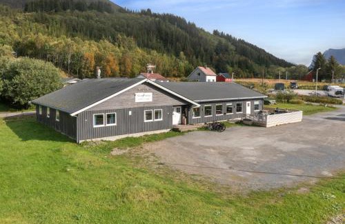 Skaland Hotel | Yttersia Base