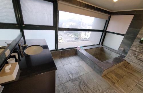 Jiaoxi House | Yuanben Mountain Hot Spring Homestay