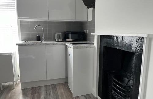 St Albans Apartment | YUGOGO 37 London Road - Studio