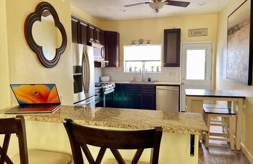 Yuma Townsite House | Yuma's Downtown Cottage with fast Wi-Fi, Yuma's Downtown Cottage