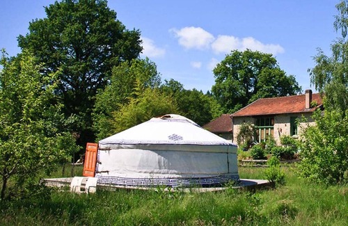 Peyrat-le-Chateau House | Yurt & breakfast on the farm
