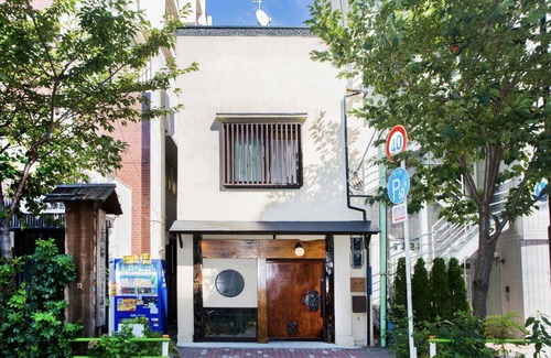 Iriya House | "YUYUTEI" -Small traditional house-