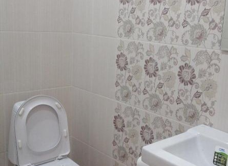 Loo House | Yuzhnaya Rapsodiya Guesthouse