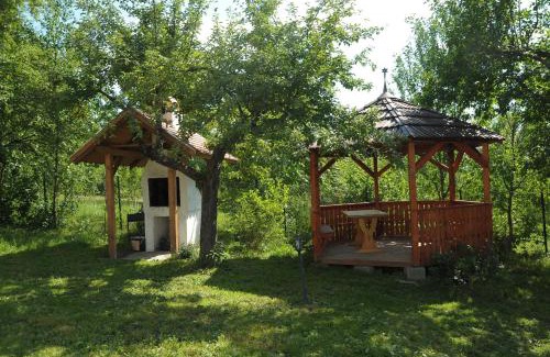 Bicfalau Bed & Breakfast | Zöld Diófa Panzió