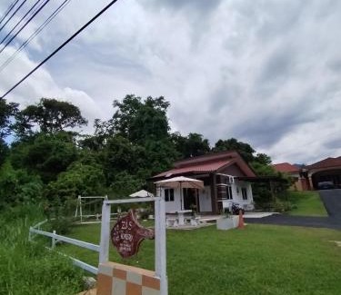 Gerik Ski Chalet | Z&S Gerik Hillview Homestay