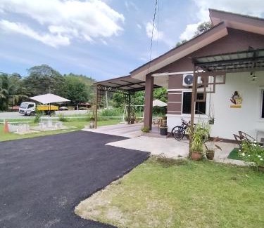 Gerik Ski Chalet | Z&S Gerik Hillview Homestay