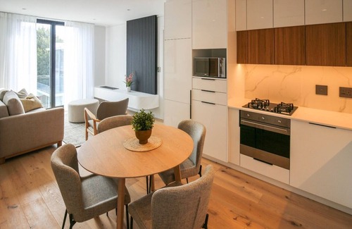 Stellenbosch Central Apartment | Charming Apartment in Cape Winelands District