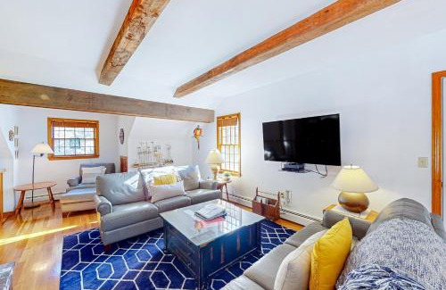North Truro House | Zajac Cottage