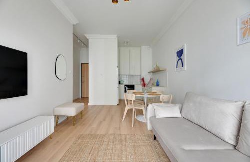 Zaspa Apartment | Zajezdnia Wrzeszcz Seaside & Parking by Downtown Apartments
