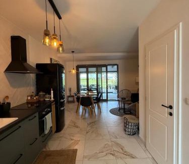 Zamardi Apartment | ZamZen