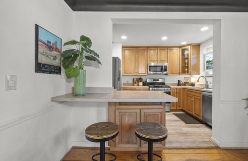 Mount Lookout Apartment | Zan Court Unit 1 · Mt Lookout Hideaway